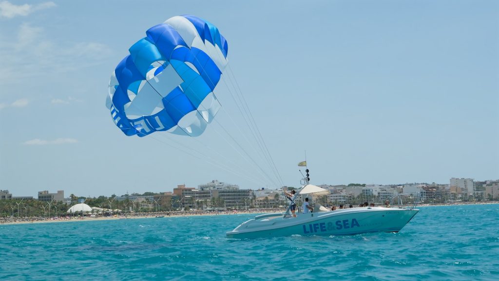 Parasailing depuis el Arenal